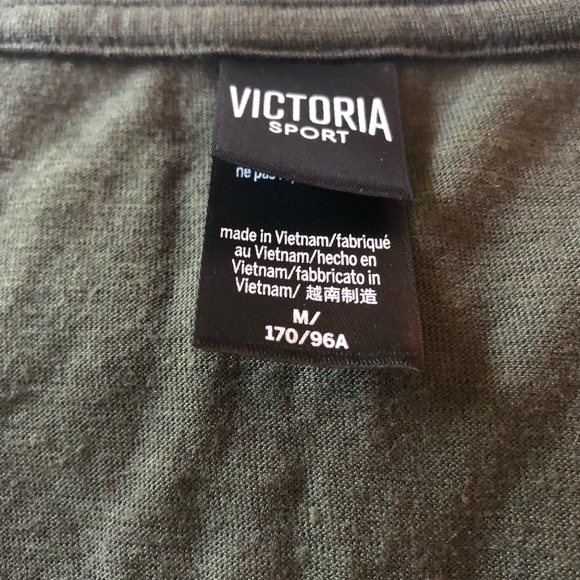 NWOT Victoria’s Secret V-Neck T-Shirt - Picture 5 of 5